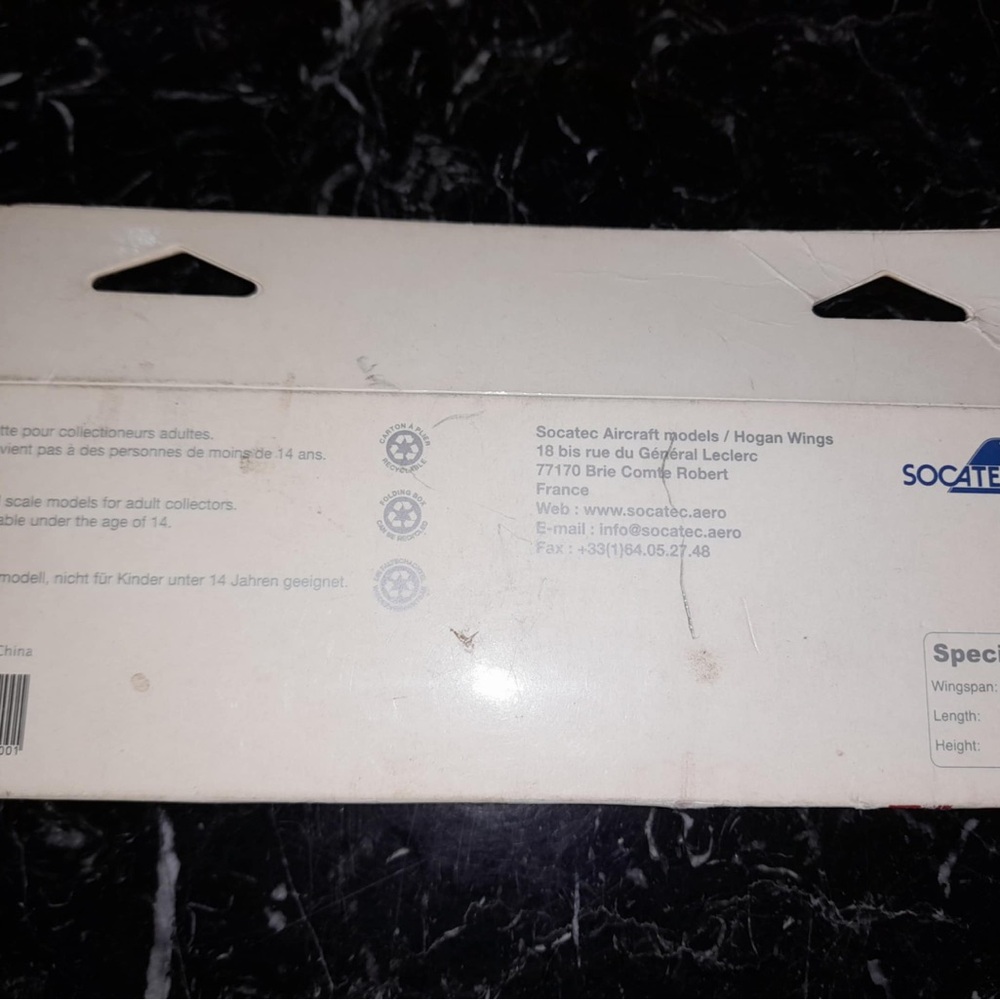 Airbus A320 Model Building Set - Picture 4 of 4